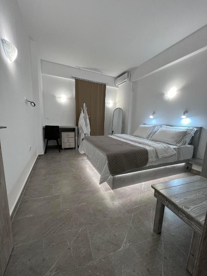 Petit Homme By Andreas Perissa (Santorini) Exterior foto